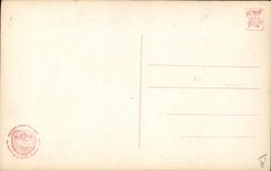 CPA Militaria Un simple poilu aligne avec douze generaux promus dans la legion d'honneur