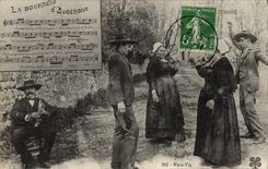 CPA Folklore Auvergne La bourree
