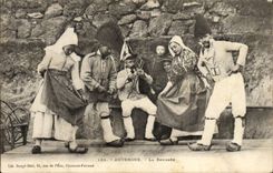 CPA Folklore Auvergne La Montagnarde