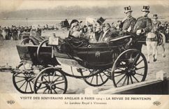 CPA Visite des souverains anglais a Paris 1914 La revue de Printemps Le landeau royal a Vincennes