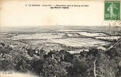 CPA Folklore Marais salants Le Croisic Panorama vers le Bourg de Batz 