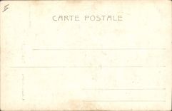 El africano de la POSTAL de la VENDIMIA viste el tipo de Tigrai del negro