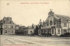 VINTAGE POSTCARD Bank Laigle Village hall and Savings bank