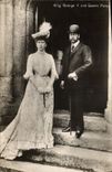 VINTAGE POSTCARD King George V and Queen Mary