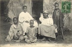 CPA Negre Homme noir Exposition du Mans 1911 le village noir 