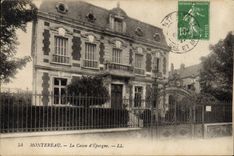 VINTAGE POSTCARD Montereau Bank the Savings bank