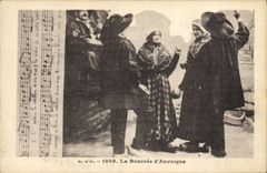 CPA Folklore La bourree d'Auvergne 