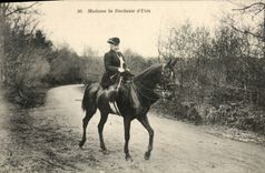 VINTAGE POSTCARD Madam the duchess of Uzes