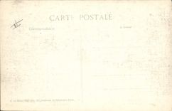 CPA Militaria Chasseur d'Afrique assistant a l'agonie de son cheval