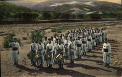 VINTAGE POSTCARD Militaria Riflemen