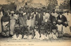 CPA Negre Homme noir Habitants d'un vilage negre 