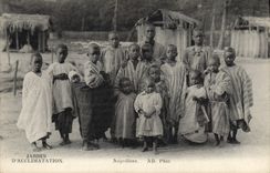 VINTAGE POSTCARD Negro black Man Paris Zoological gardens Negrillons