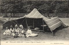 CPA Negre Village africain Caima et Types de Chambos 