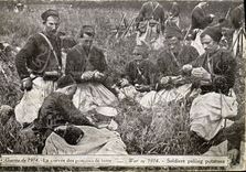 CPA Militaria La corvee de pommes de terre