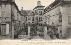 CPA Banque Caisse d'Epargne Tonnerre Ancien Hotel d'Uzes