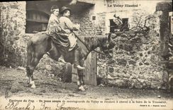 VINTAGE POSTCARD Folklore Velay Environs of Puy a young couple of mountain dwellers of going Velay has horse with the All Saints' day fair