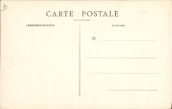 CPA Folklore Auvergne Depart d'une vacherie pour la montagne Vaches