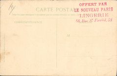 La aldea senegalesa del hombre negro de Negre de la POSTAL de la VENDIMIA lleva la camisa de Toucouleurs