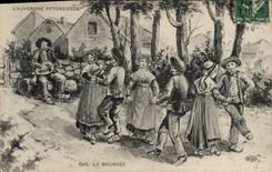 CPA Folklore Auvergne La bourree