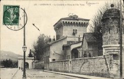 VINTAGE POSTCARD Dove Grenoble Pigeon fancying the citadel and carries Green Island