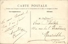 CPA Militaria Les Zouaves au camp Un dejeuner sur l'herbe