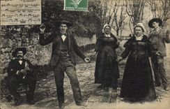 CPA Folklore Auvergne La Bourree Croisement