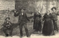 CPA Folklore Auvergne La Bourree Croisement