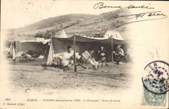 CPA Militaria Algerie Zouaves aux manoeuvres Sous la tente