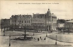 CPA Banque Vitry le Francois Caisse d'Epargne Hotel des Postes La fontaine