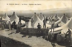 CPA Militaria Oudjda Maroc le camp Quartier des Spahis