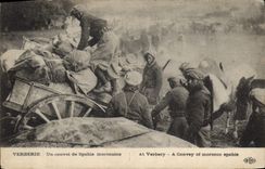 CPA Militaria Verbiere Un convoi de spahis marocains