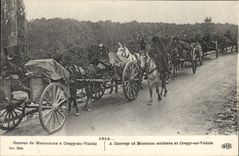 CPA Militaria Convoi de marocains a Crepy en Valois