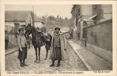 CPA Militaria Villers Cotterets officier sortant du rapport