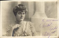 VINTAGE POSTCARD Theater Labaun Woman