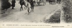 CPA Militaria Spahis marocains traversant la foret de Compiegne 
