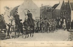 Acompañamientos alemanes de los presos de Militaria de la POSTAL de la VENDIMIA de Spahis