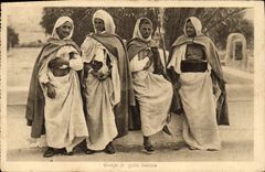 CPA Militaria Groupe de Spahis tunisien