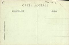 CPA Militaria Defile de Spahis dans le desert