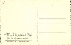 CPA Polaire Alaska Une chretienne de l'Ocean Arctique et ses deux enfants