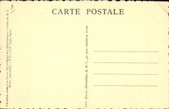 La POSTAL de la VENDIMIA polar con el polar hiela un alto en el taladro de los misionarios con su obispo