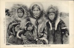 CPA Polaire Une famille chretienne de l'Ocean Arctique