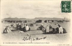 CPA Militaria Colomb Bechar Campement de sahariens se preparant pour le depart 