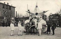 VINTAGE POSTCARD Fantasy the Aix Moon in Provence Carnival XXIV Mars communicating with the Earth