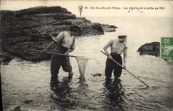 CPA Peche Sur les cotes de l'Ocean Les plaisirs de la peche au filet