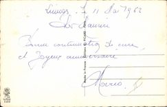 Los perros de Chien de la POSTAL de la VENDIMIA expulsan el rifle que va a la caza