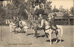 CPA Militaria Algerie Manoeuvres de Spahis 
