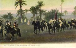 CPA Militaria Un goum defilant a la fantasia