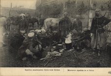 CPA Militaria Spahis Marocains dans une ferme