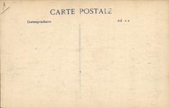 CPA Militaria Spahis Marocains dans une ferme