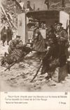 CPA Militaria Nourriture chaude pour les blesses sur le champ de bataille Croix Rouge
